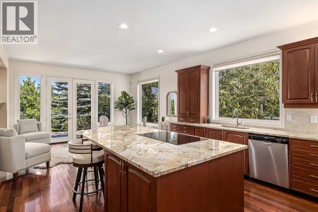 33 Ridge Pointe Drive