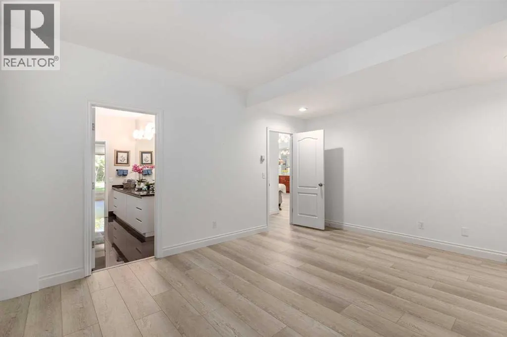 33 Ridge Pointe Drive