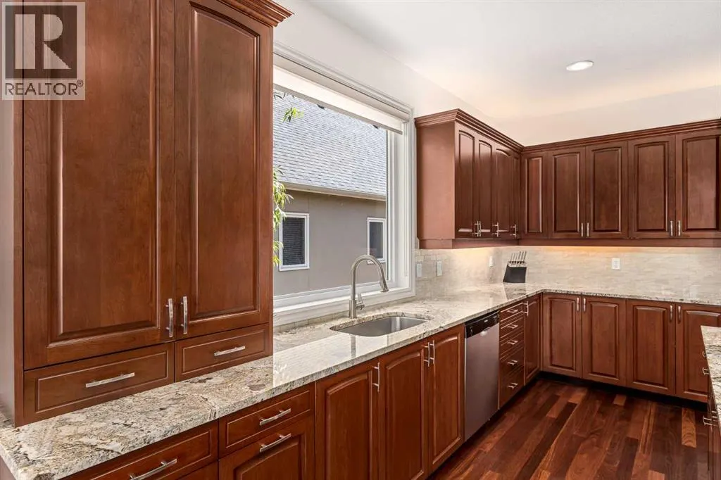 33 Ridge Pointe Drive