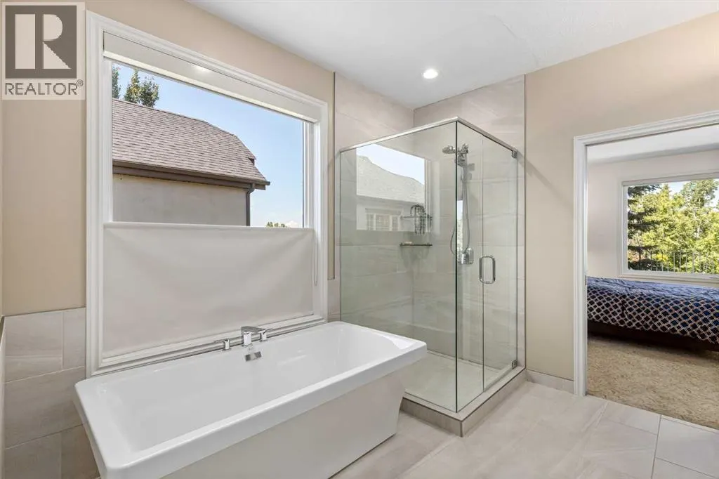 33 Ridge Pointe Drive