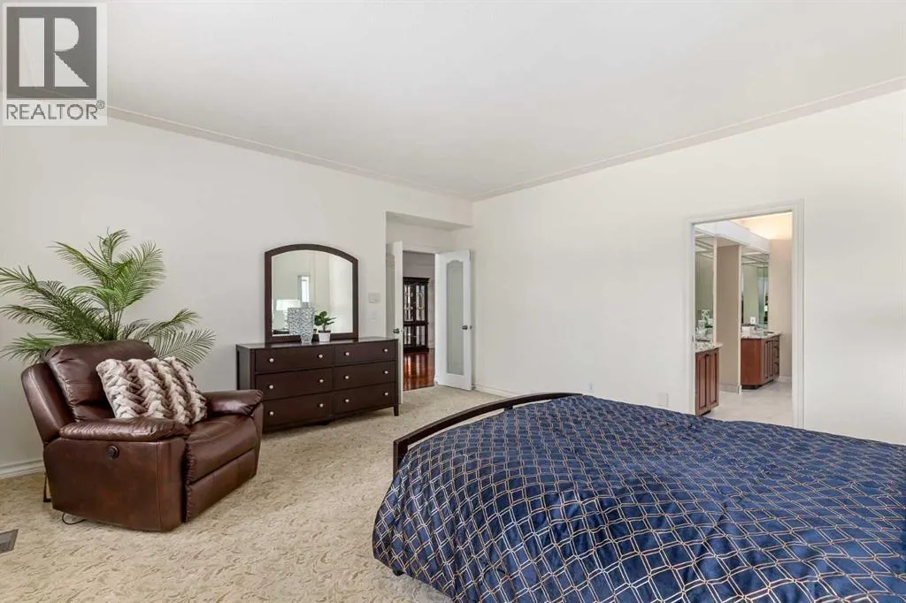 33 Ridge Pointe Drive