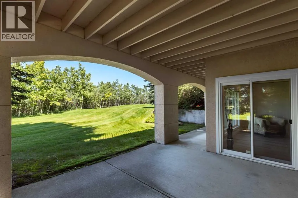 33 Ridge Pointe Drive