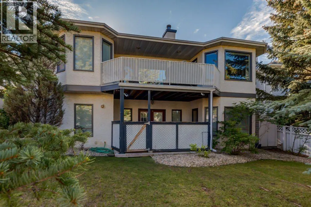 82 Hawkdale Circle NW