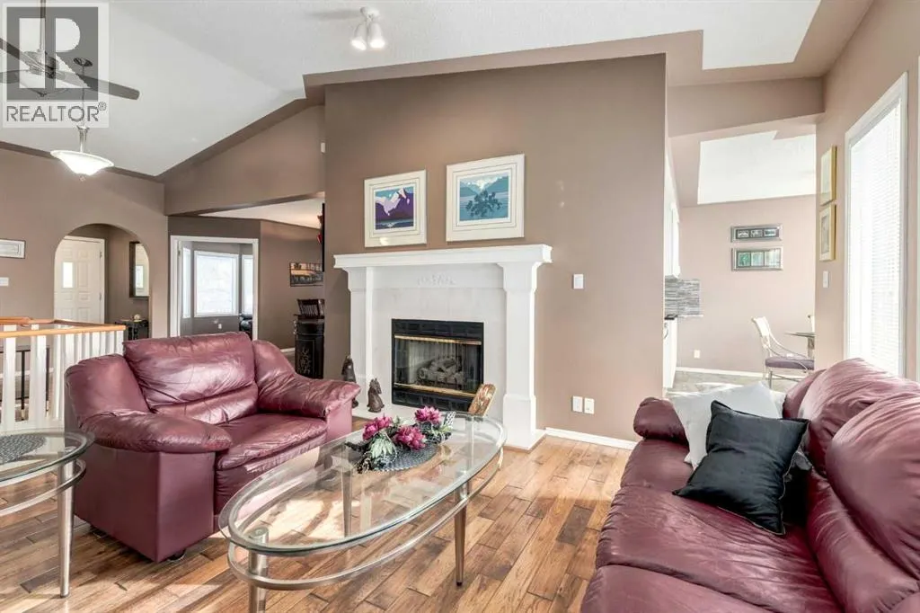 82 Hawkdale Circle NW