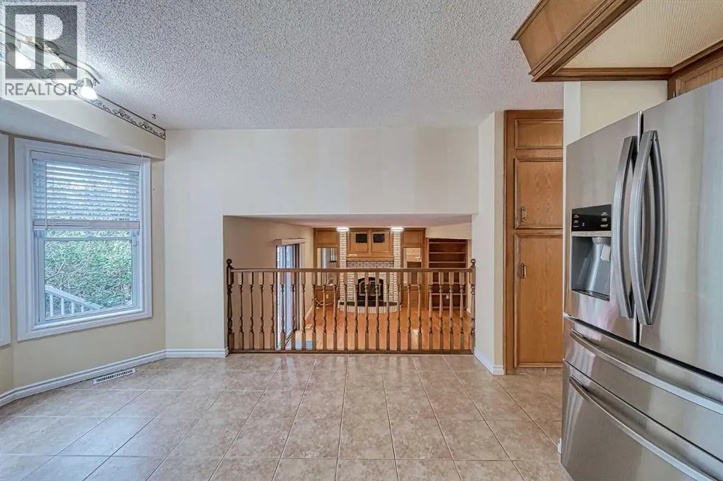 456 Hawkhill Place NW