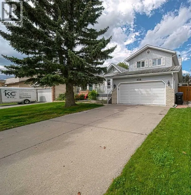 456 Hawkhill Place NW