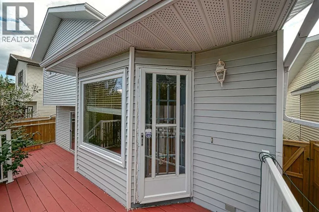 456 Hawkhill Place NW