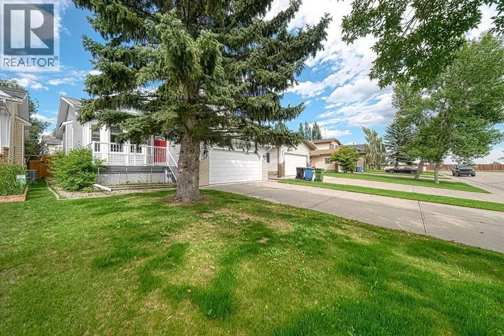 456 Hawkhill Place NW
