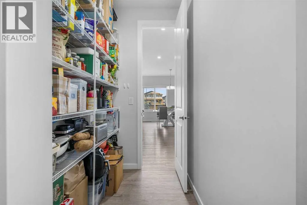 205 Legacy Reach Crescent SE