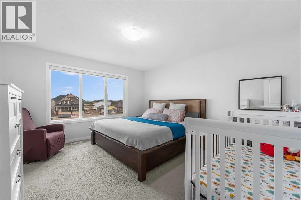 205 Legacy Reach Crescent SE