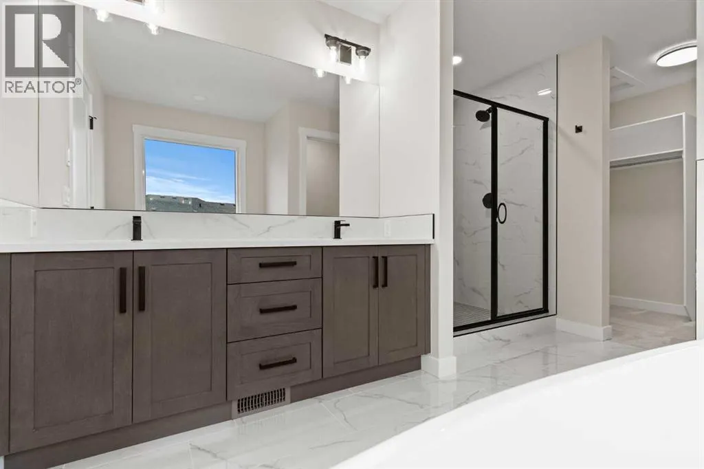 354 Kinniburgh Loop