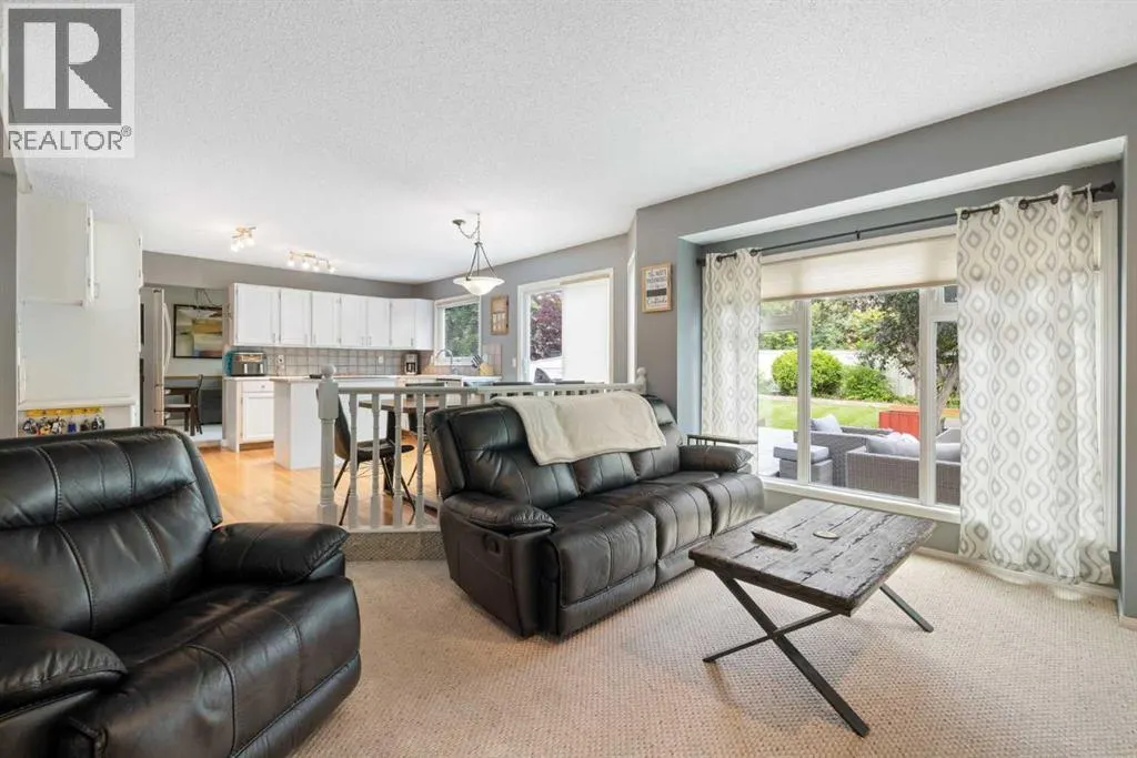 156 Woodfield Road SW