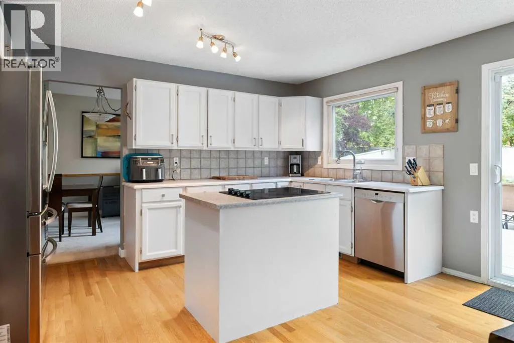 156 Woodfield Road SW