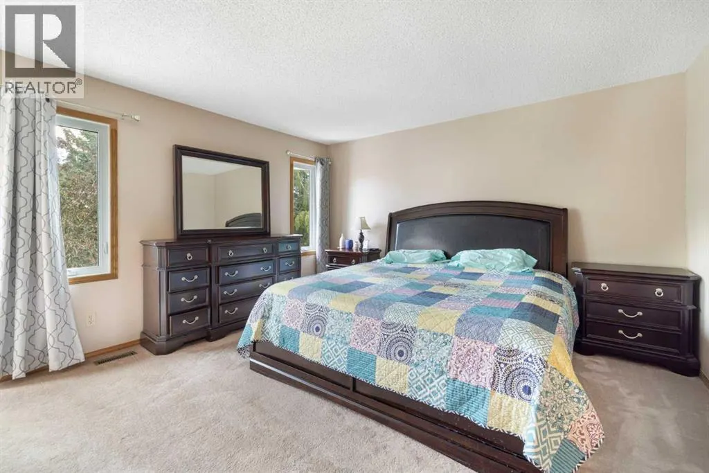 156 Woodfield Road SW