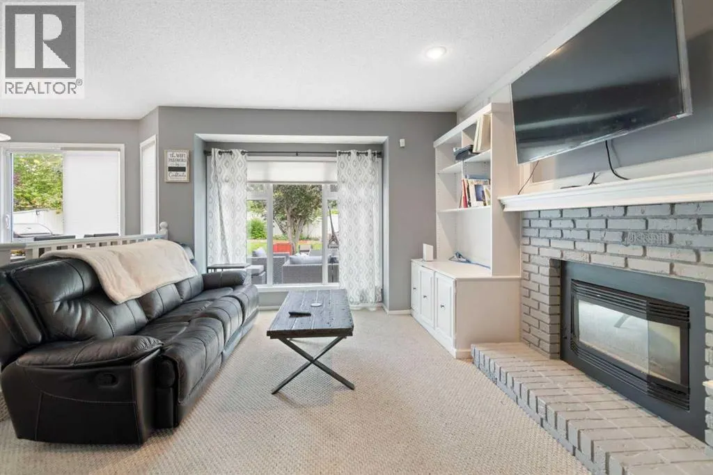 156 Woodfield Road SW
