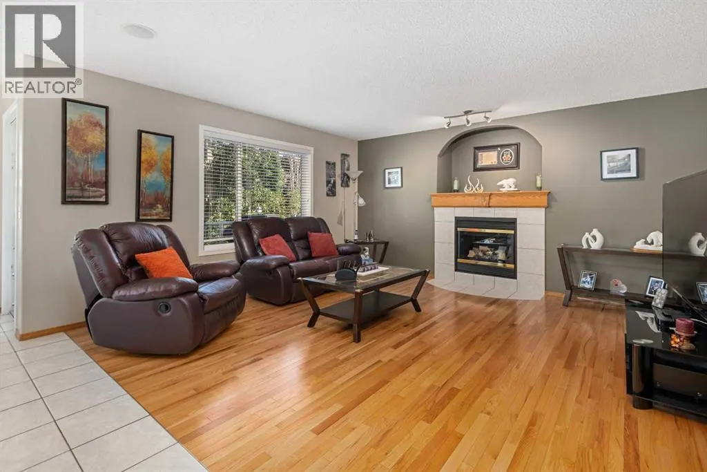 195 Cove Crescent