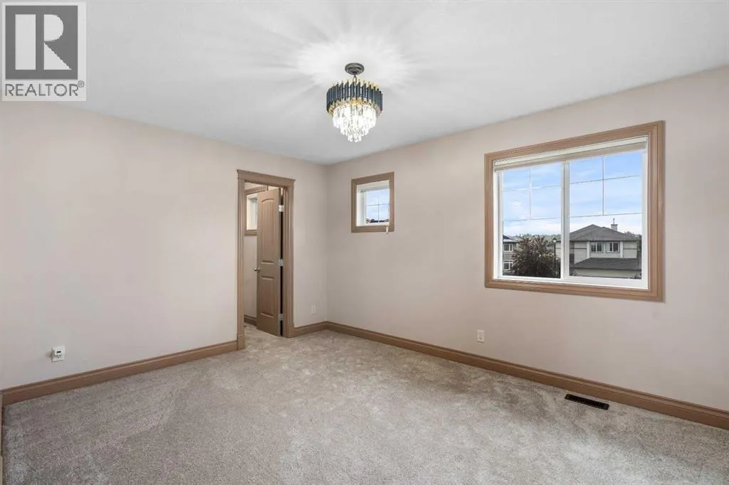 151 Cove Close