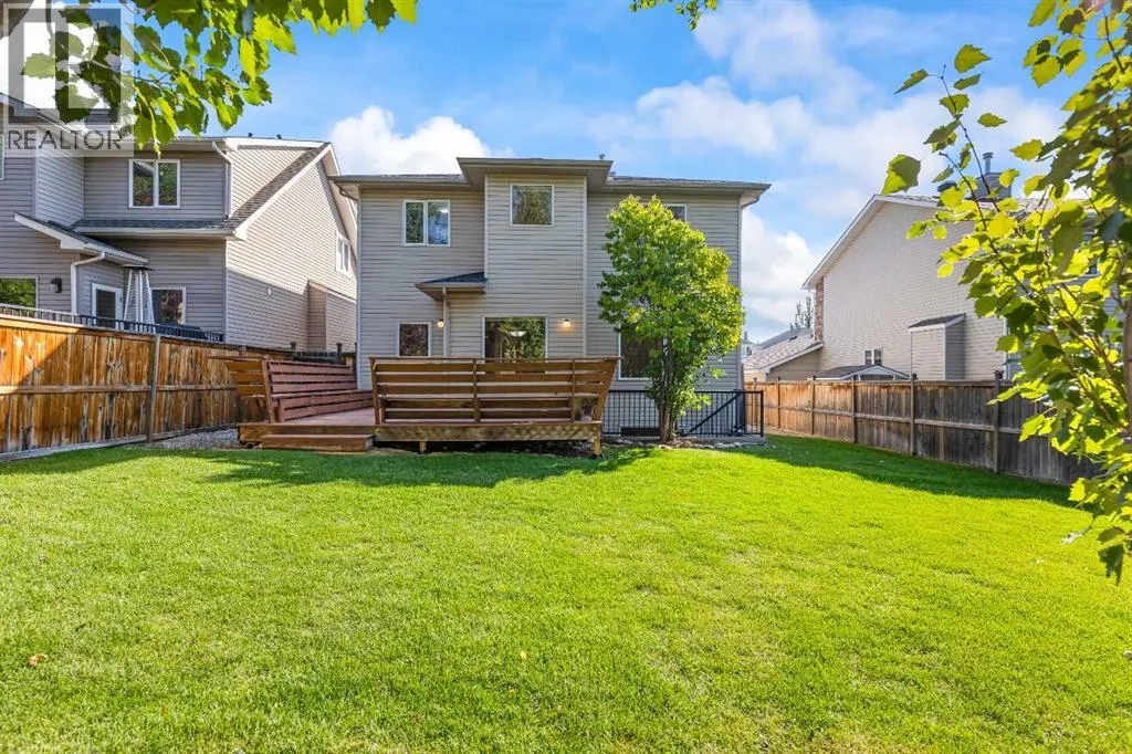 68 Elmont Court SW