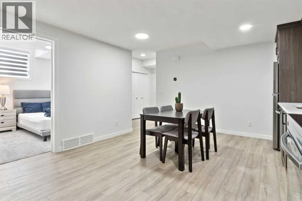 44 Magnolia Crescent SE