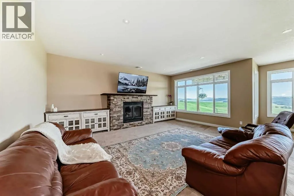 196096 144 Street W