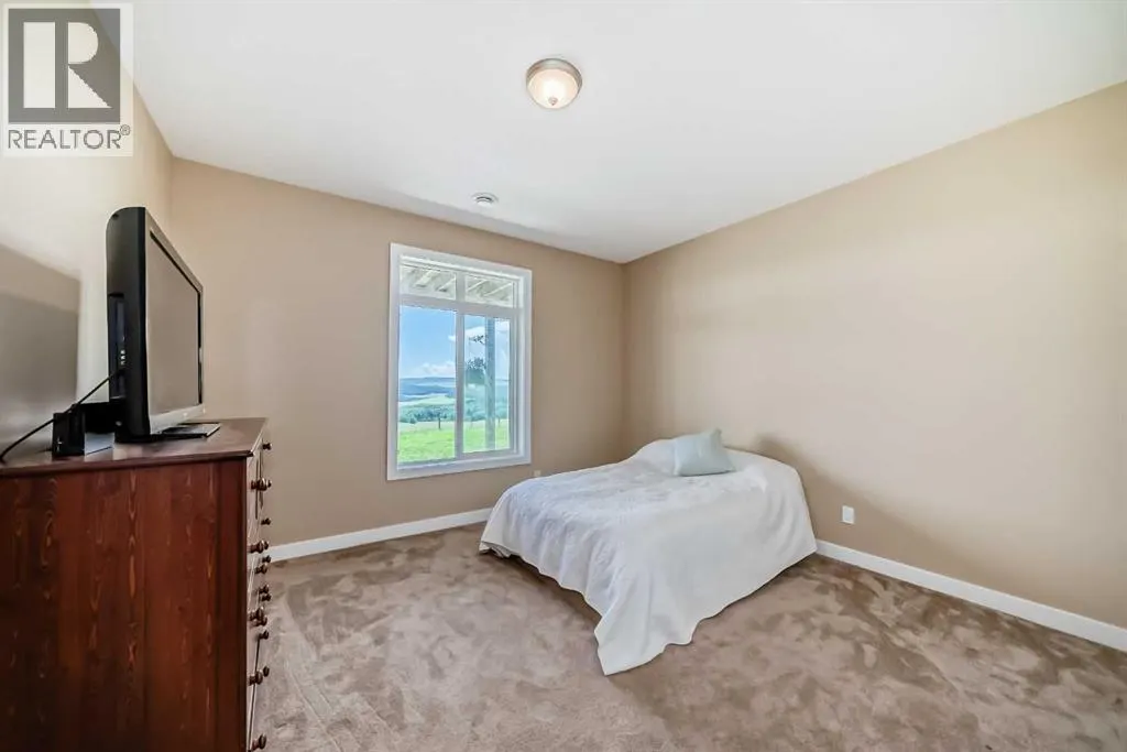 196096 144 Street W