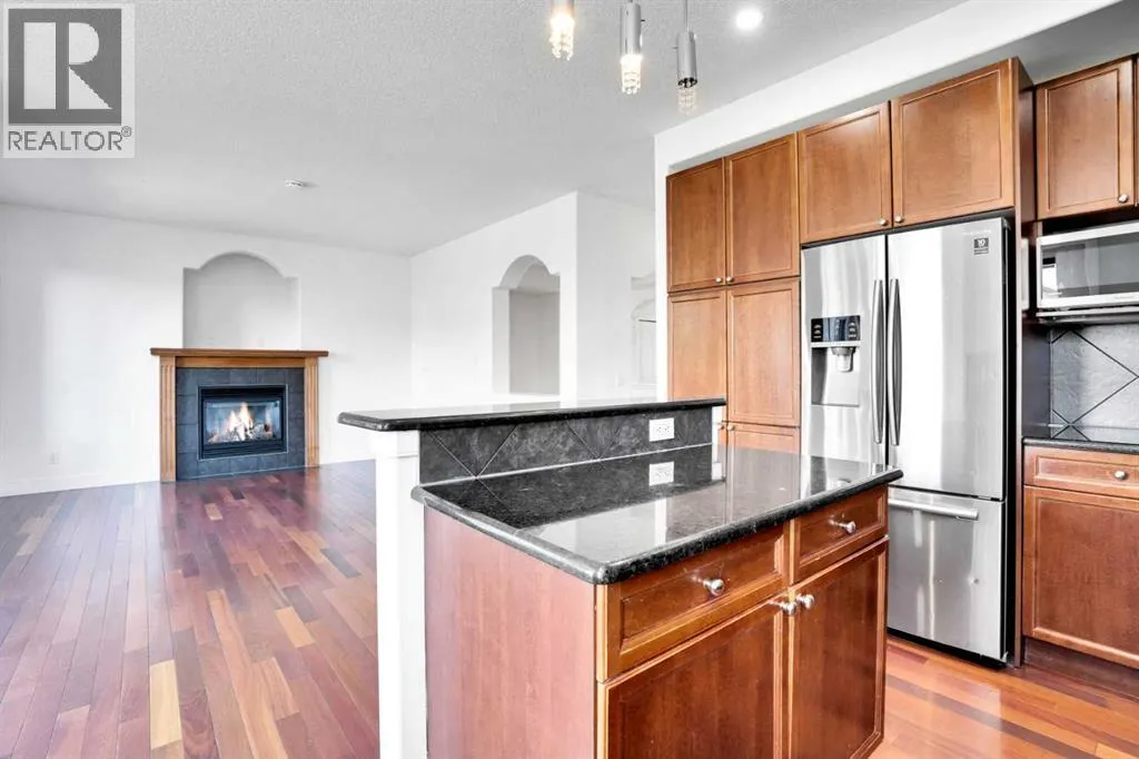 444 Evanston View NW