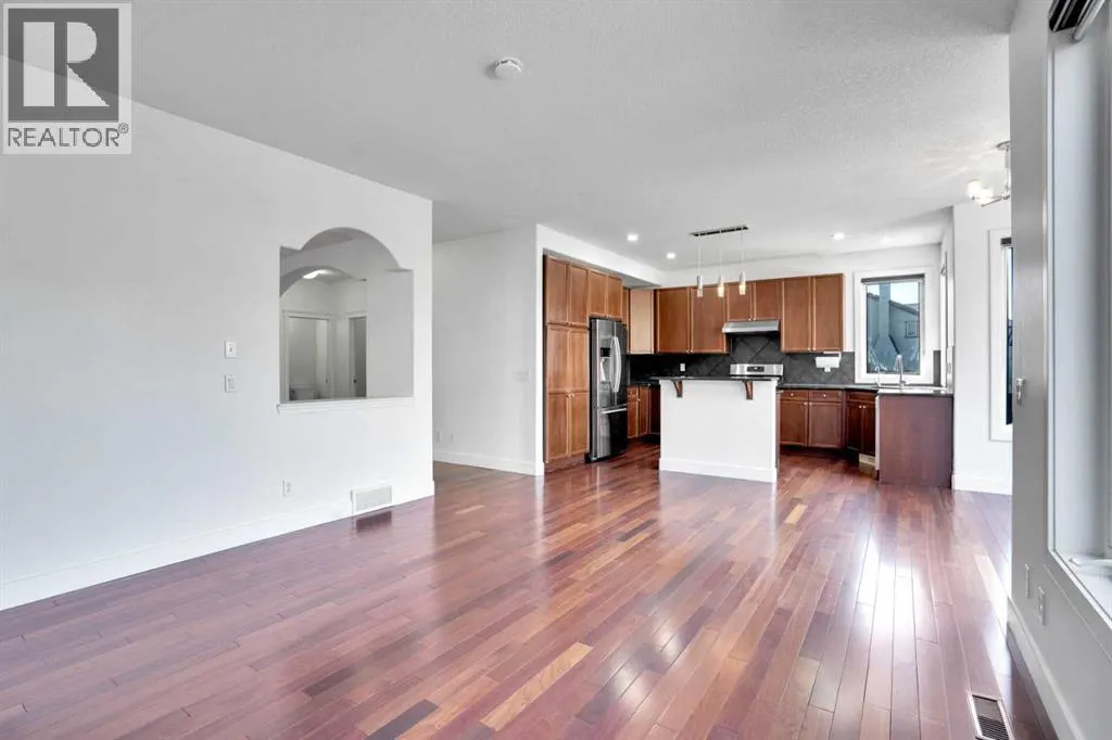444 Evanston View NW