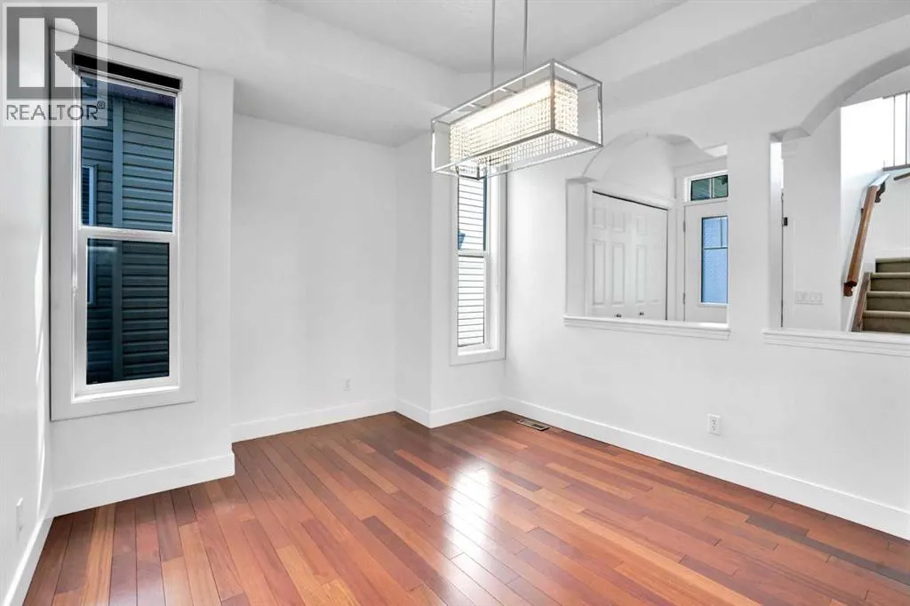 444 Evanston View NW