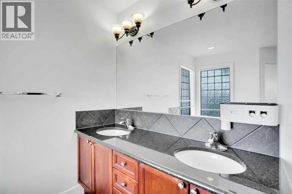 444 Evanston View NW