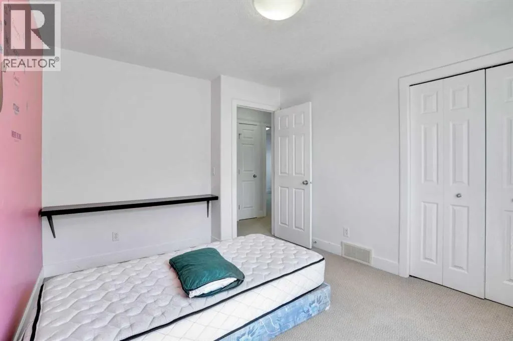 444 Evanston View NW