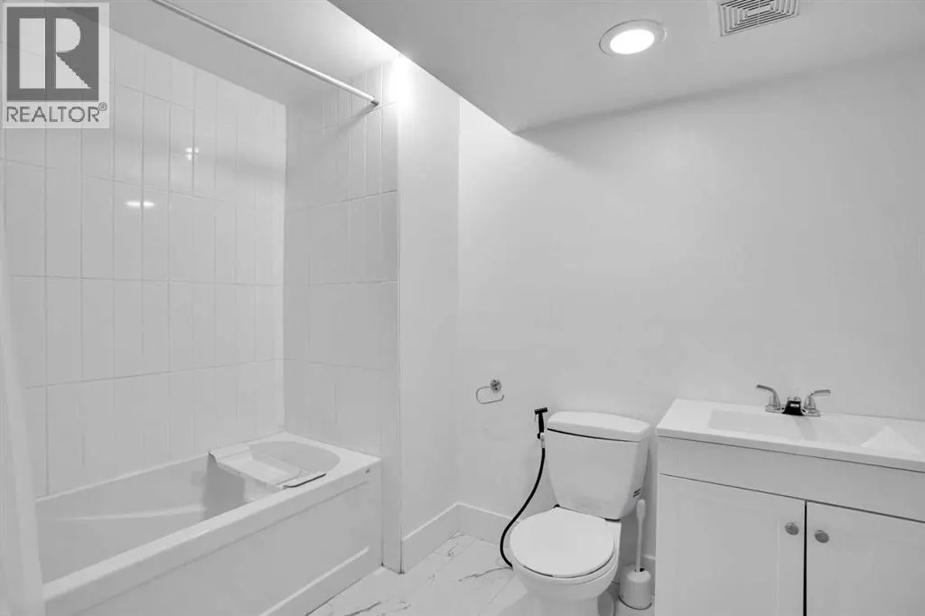 444 Evanston View NW