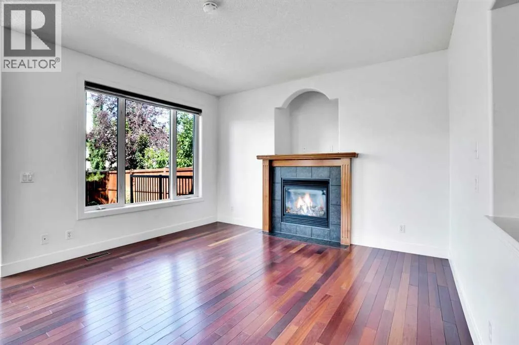 444 Evanston View NW