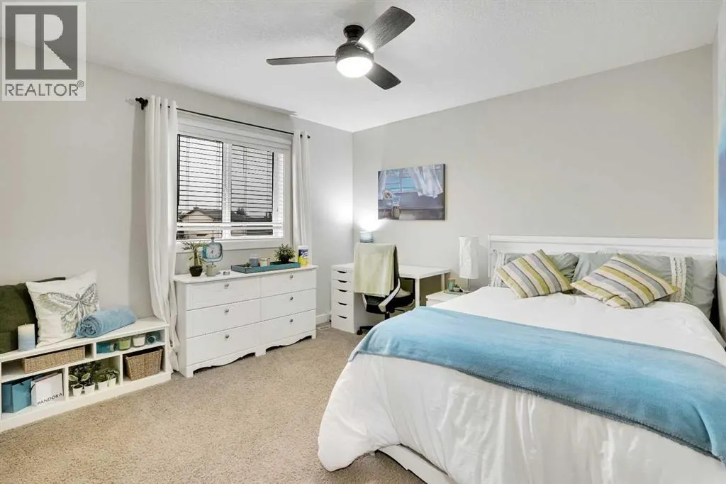 142 Luxstone View SW