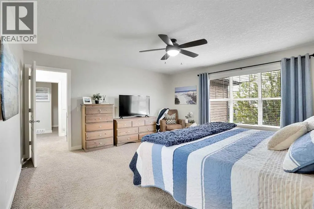 142 Luxstone View SW