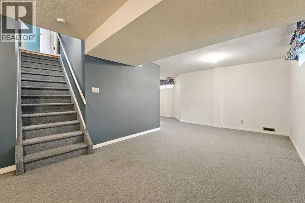 3 Varsity Ridge Terrace NW