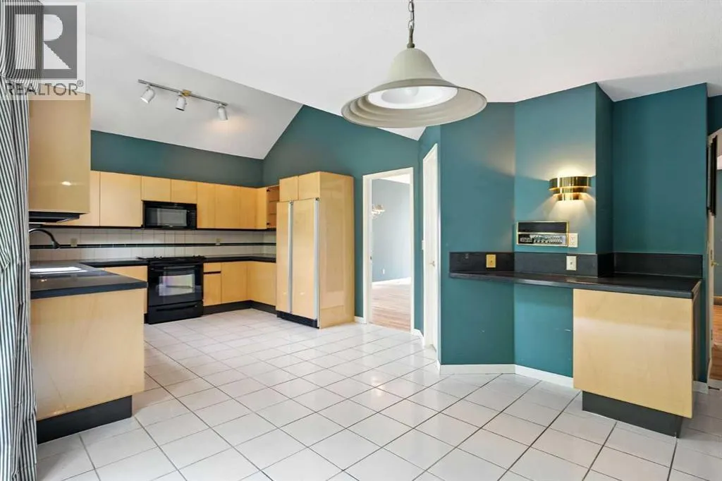 3 Varsity Ridge Terrace NW