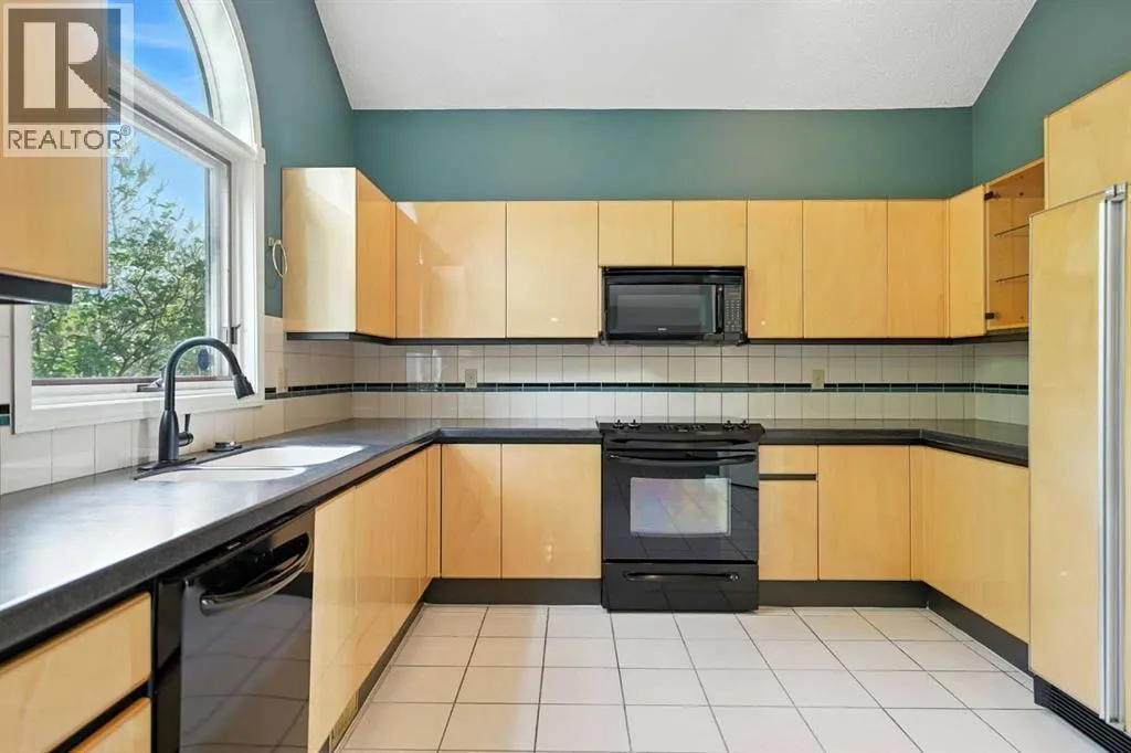 3 Varsity Ridge Terrace NW