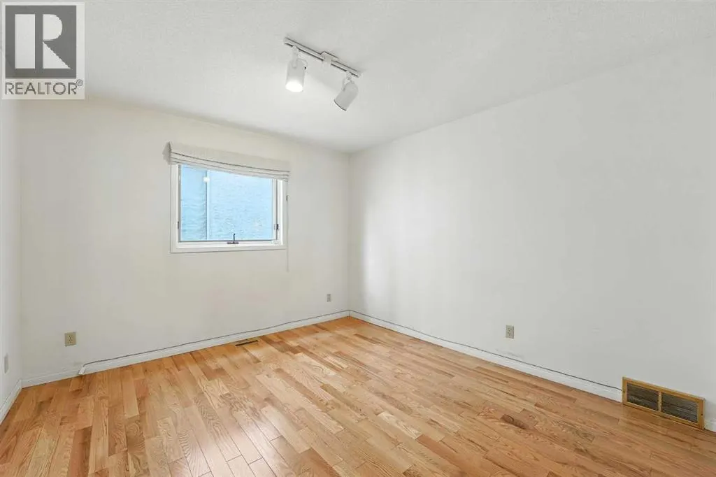 3 Varsity Ridge Terrace NW