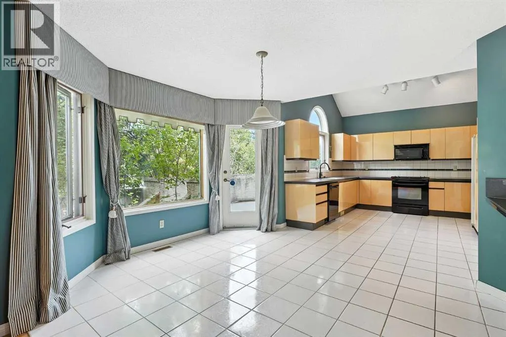 3 Varsity Ridge Terrace NW