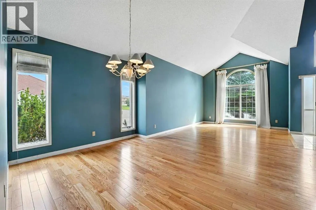 3 Varsity Ridge Terrace NW