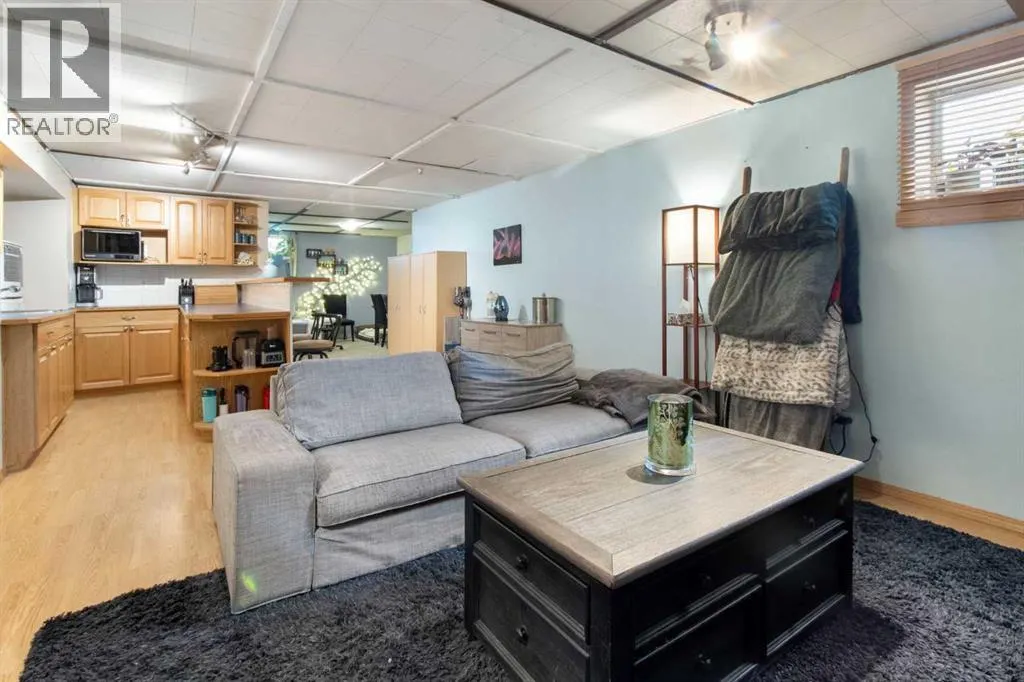 4147 Maryvale Drive NE