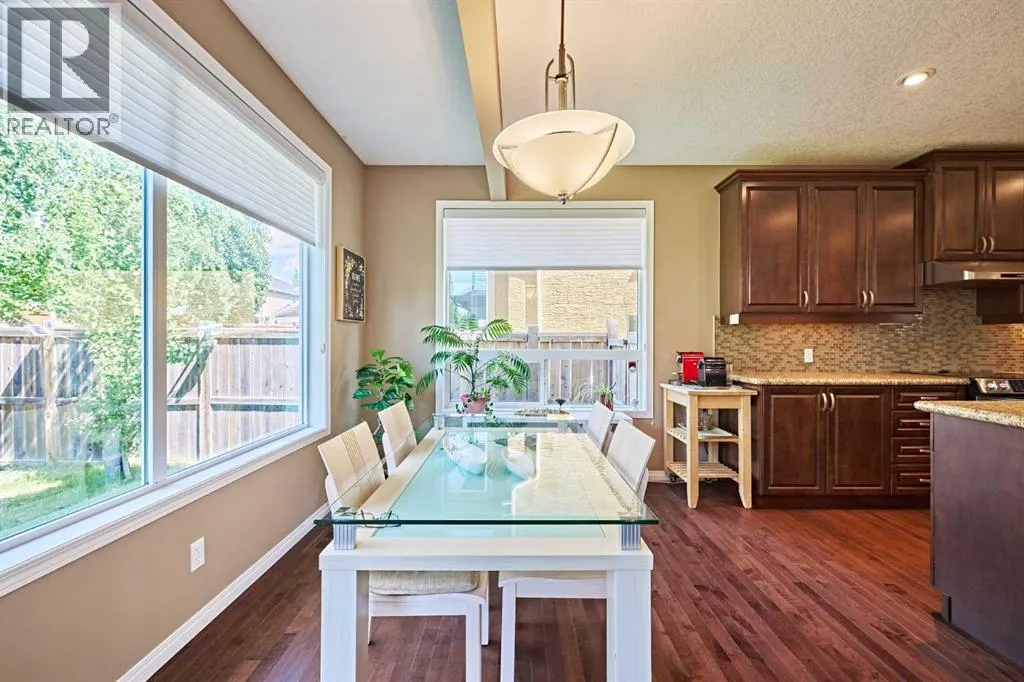 8 Aspen Stone Court SW