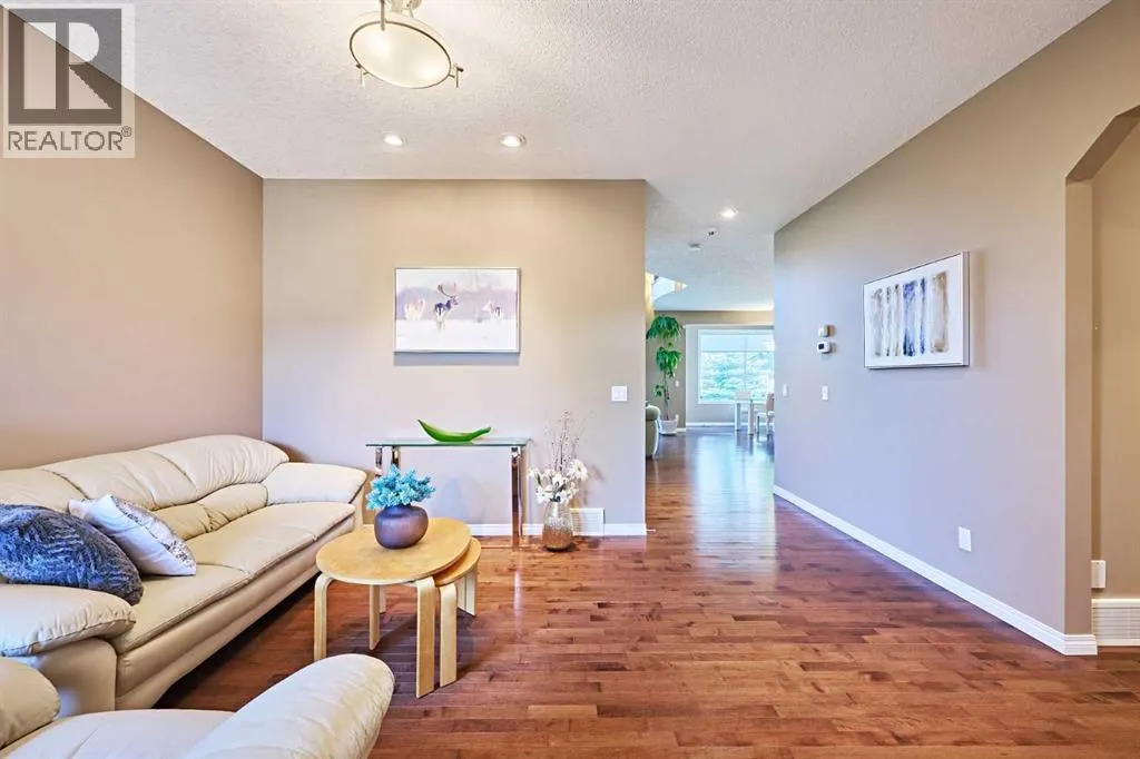 8 Aspen Stone Court SW