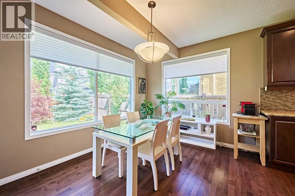 8 Aspen Stone Court SW