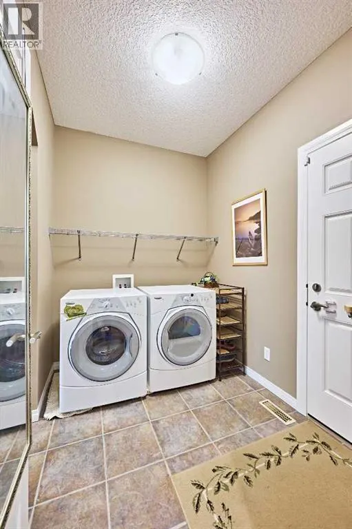 8 Aspen Stone Court SW