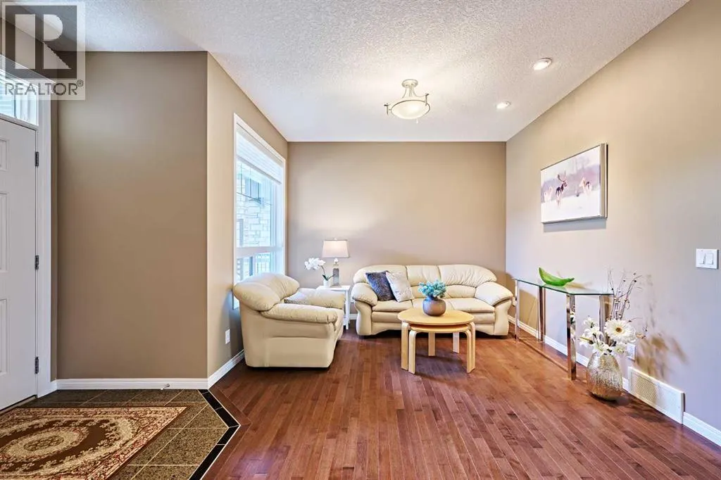 8 Aspen Stone Court SW
