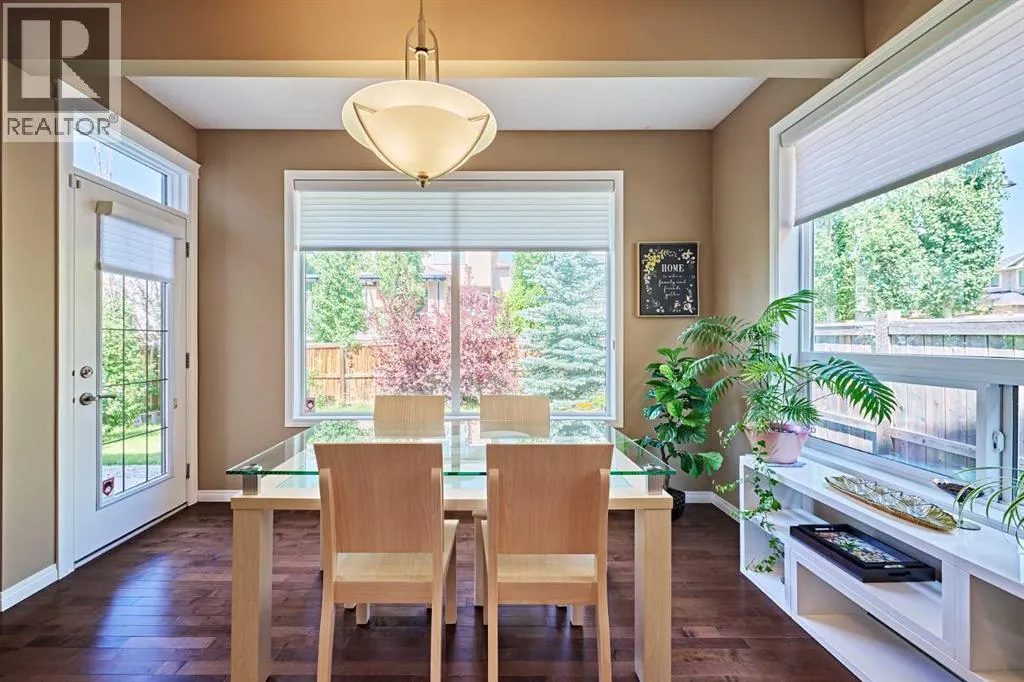 8 Aspen Stone Court SW