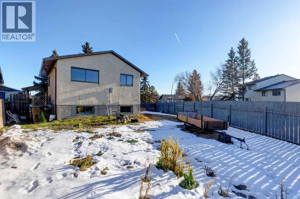 27 Castleridge Road NE