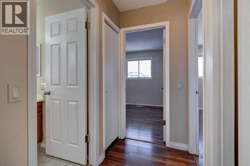 27 Castleridge Road NE