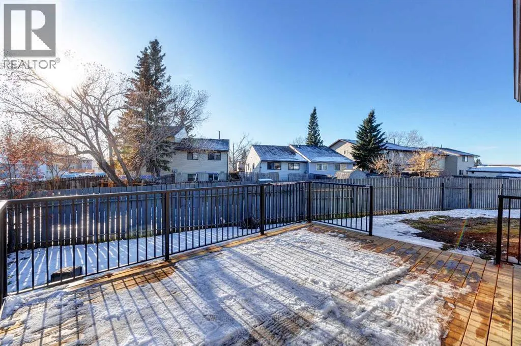 27 Castleridge Road NE